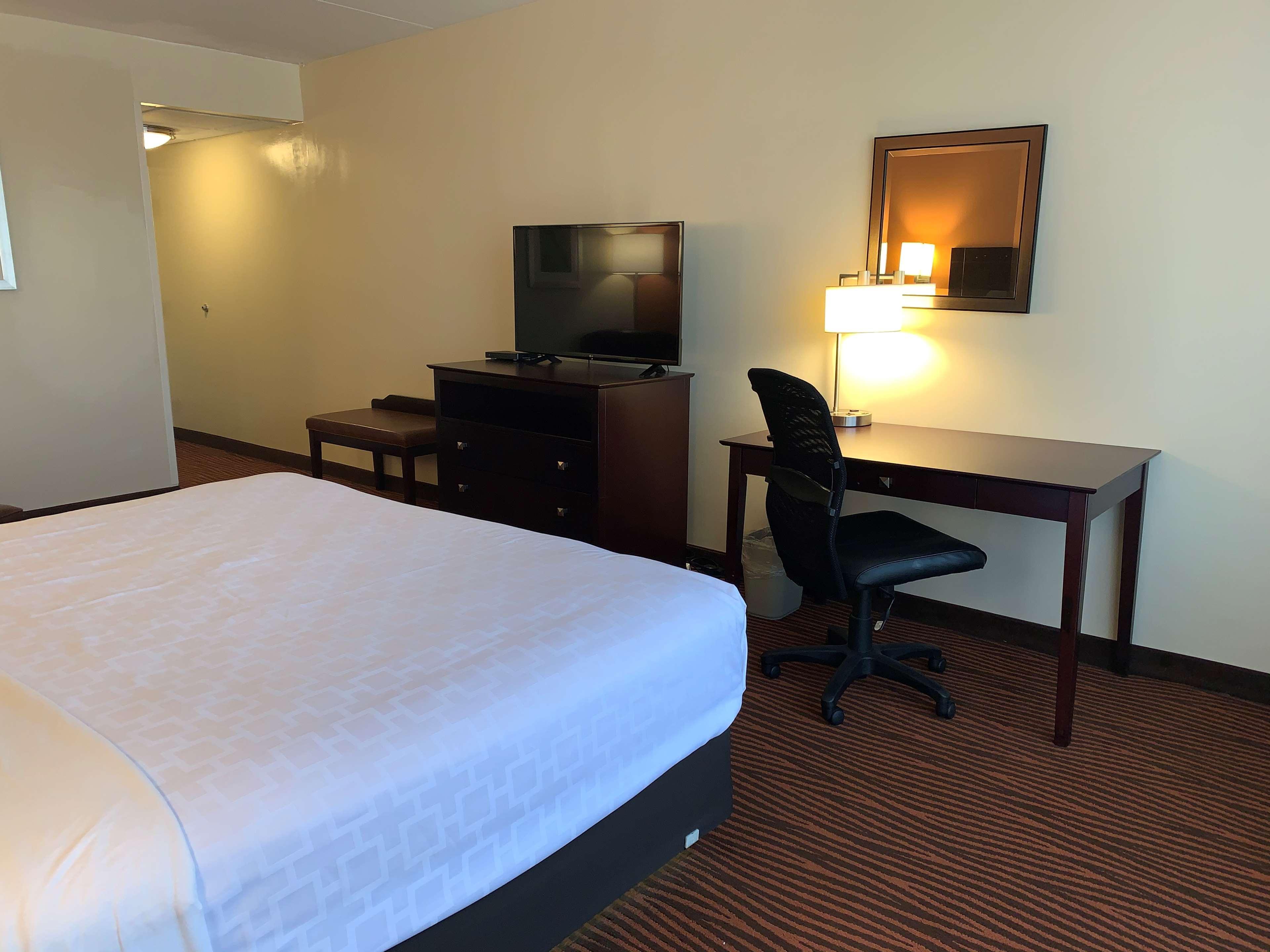 Best Western Executive Hotel New Haven-West Haven Extérieur photo