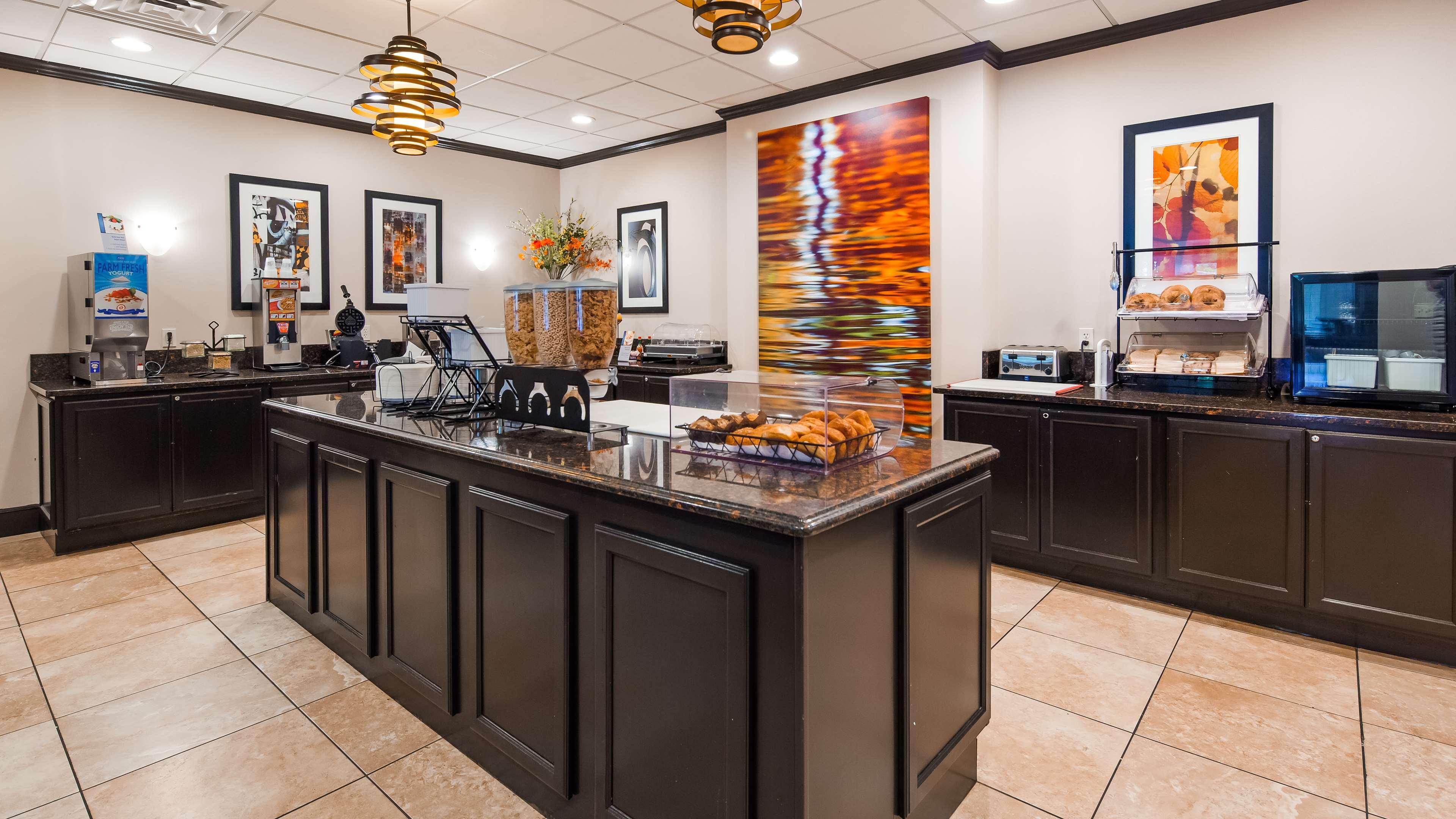 Best Western Executive Hotel New Haven-West Haven Extérieur photo
