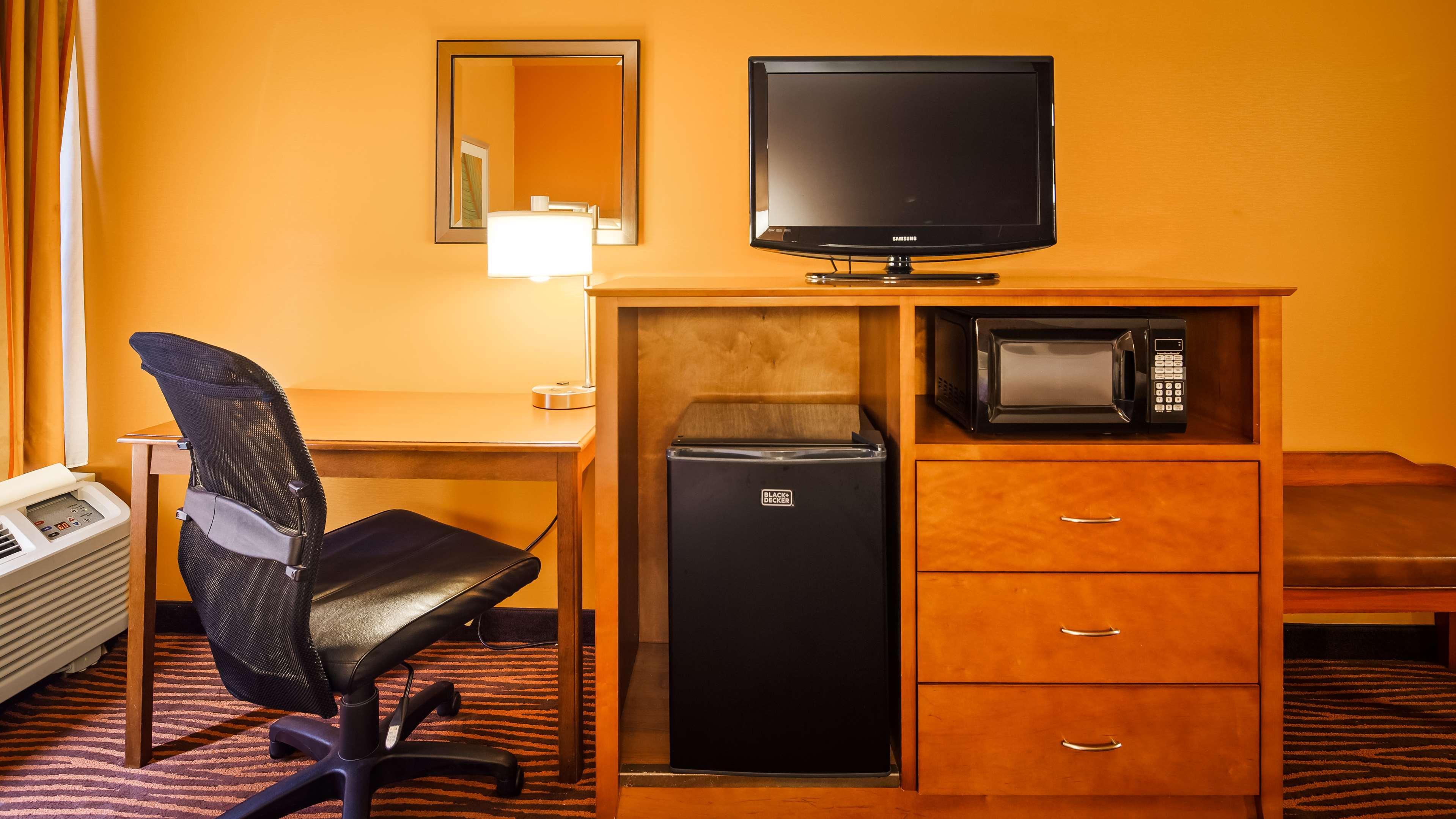 Best Western Executive Hotel New Haven-West Haven Extérieur photo