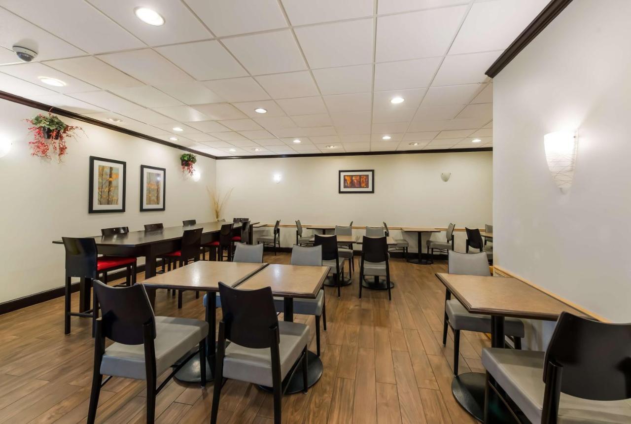 Best Western Executive Hotel New Haven-West Haven Extérieur photo