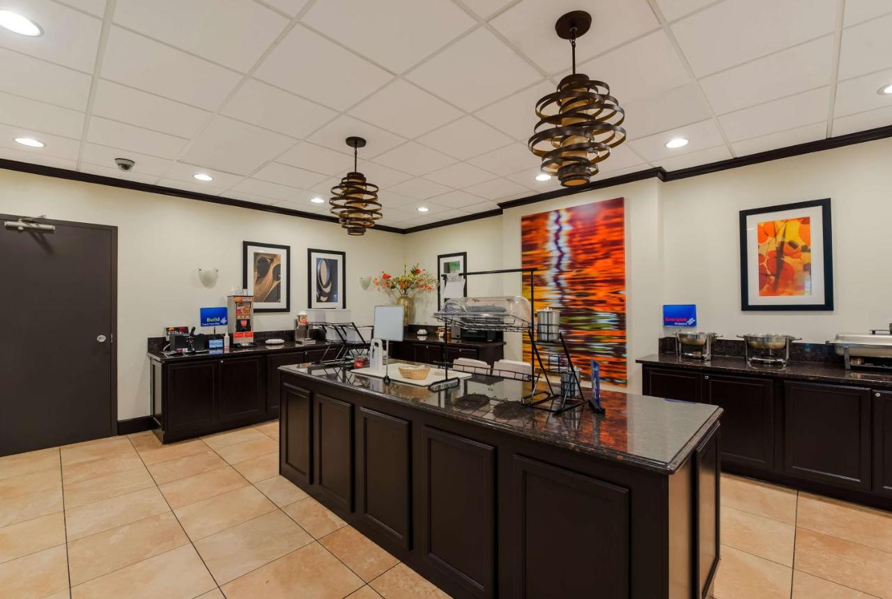 Best Western Executive Hotel New Haven-West Haven Extérieur photo