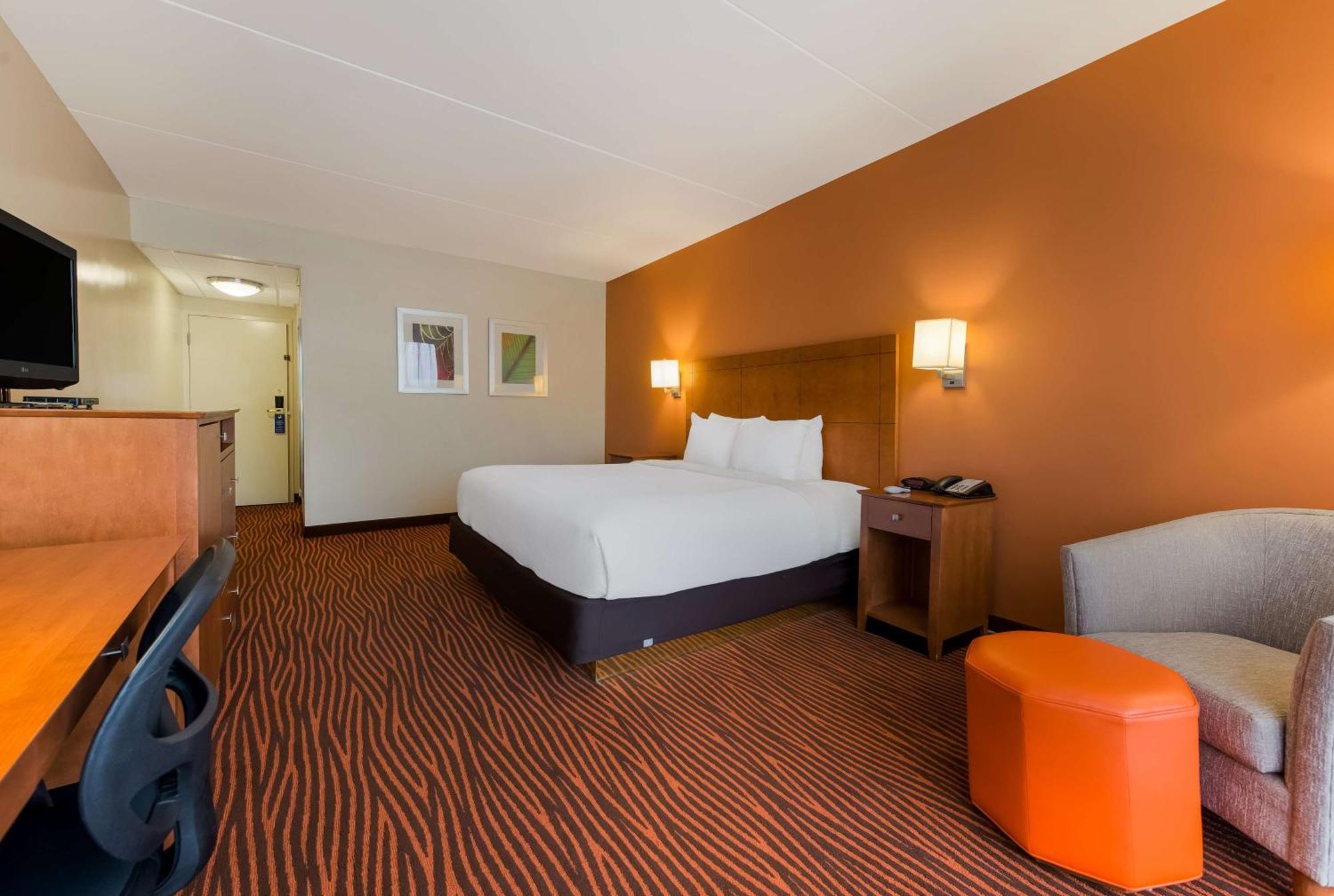 Best Western Executive Hotel New Haven-West Haven Extérieur photo