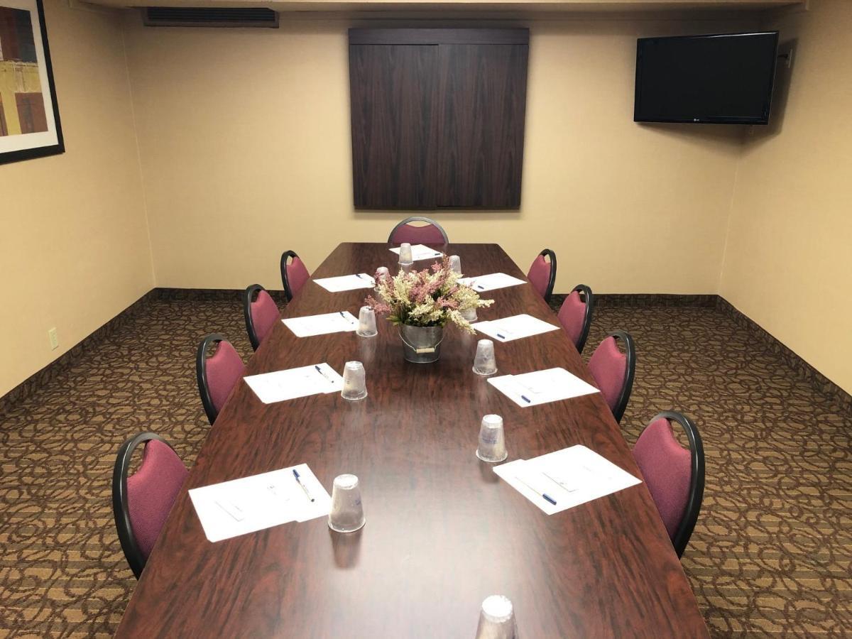Best Western Executive Hotel New Haven-West Haven Extérieur photo